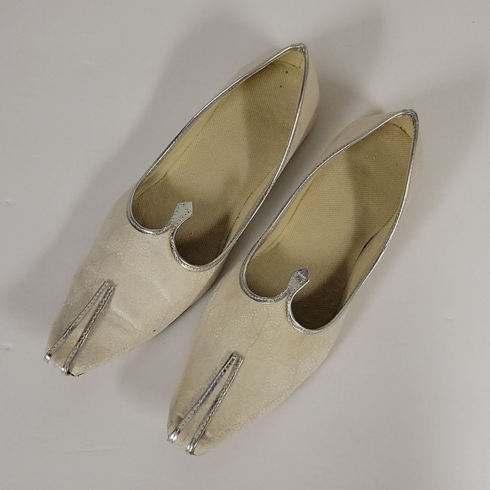 Inmonarch Traditional Indian Wedding Shoes Juti